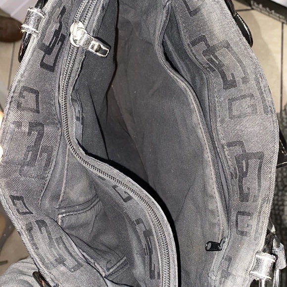 Guess Purse - Picture 4 of 4